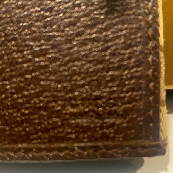 PRE-LOVED IN BOX GUCCI TAN/BROWN GG LOGO CANVAS W/LEATHER LONG BI-FOLD WALLET - Picture 8 of 16